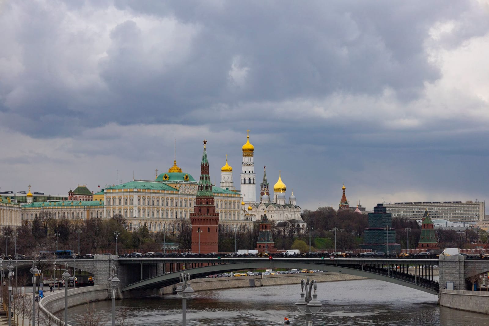 Московский Кремль и Москва-река
